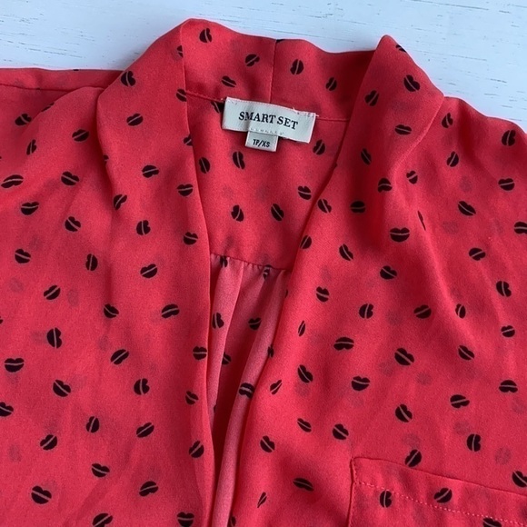 Hearts Patterned Blouse Deep V Pink and Black - Picture 10 of 16